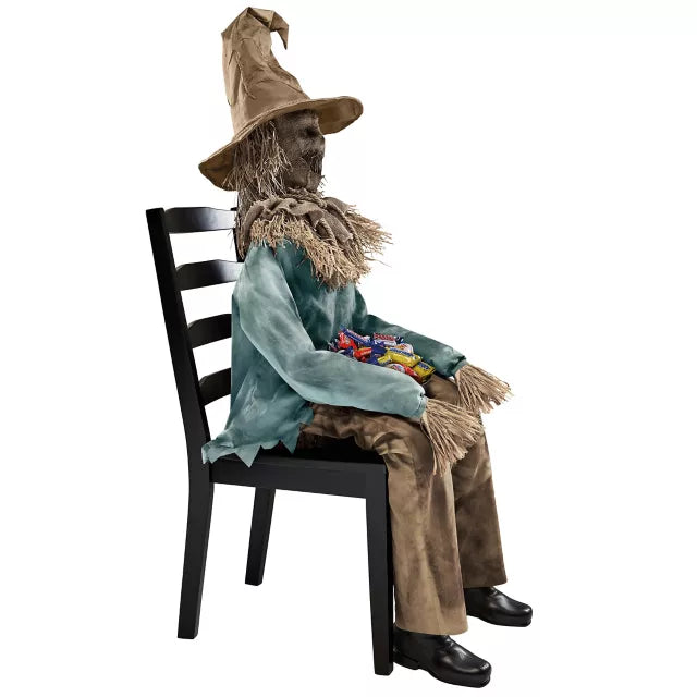 4 Ft 6 In Scary Sitting Scarecrow Animatronic - US 6600