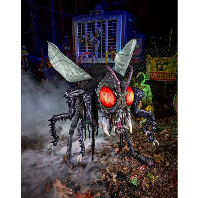 4 Ft Buzz Animatronic - US 5642
