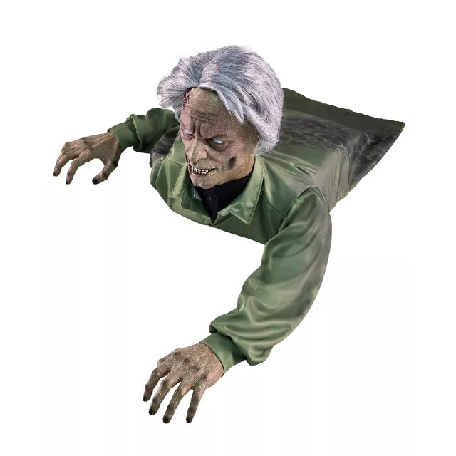 1 Ft 6 In Creepy Crawler Animatronic - US 6847